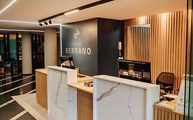 Hotel Serrano